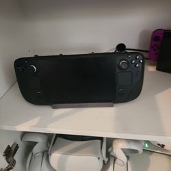 SteamDeck (with accessories) 