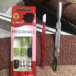 Nail Bundle: “Press and Go” Nails + Nail Implements