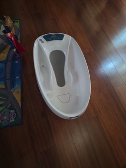 Aqua Scale infant bathtub