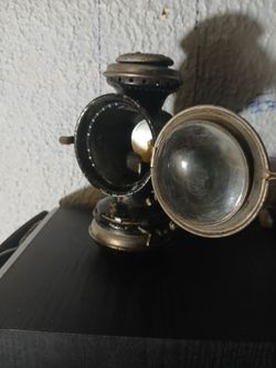 Kerosene lamp
