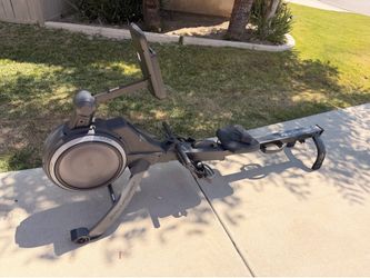 Rowing Machine / Clean / Like New 💪🏻 Pro Form