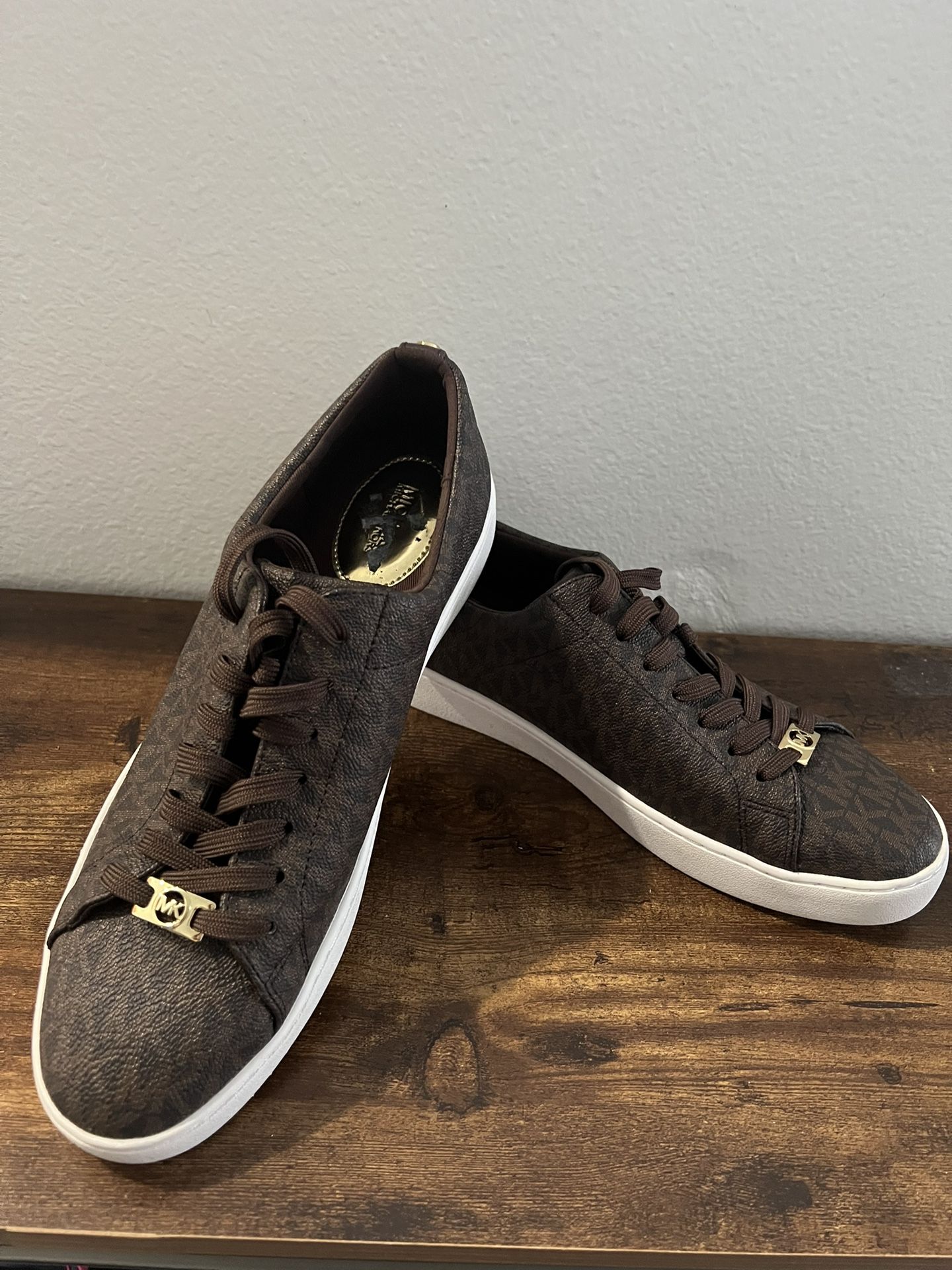 Michael Kors Woman Shoes - Size 10
