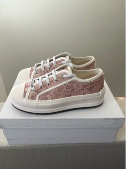 Womens Diors