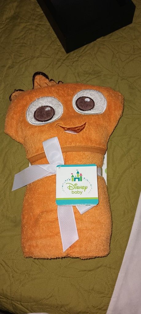 Hooded Bat Towel : Nemo