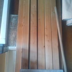 20  x 2x4x10 Douglas fir lumber wood

Each one got 2 holes of previous use as shelving support. Almost new condition

Asking $70 for all