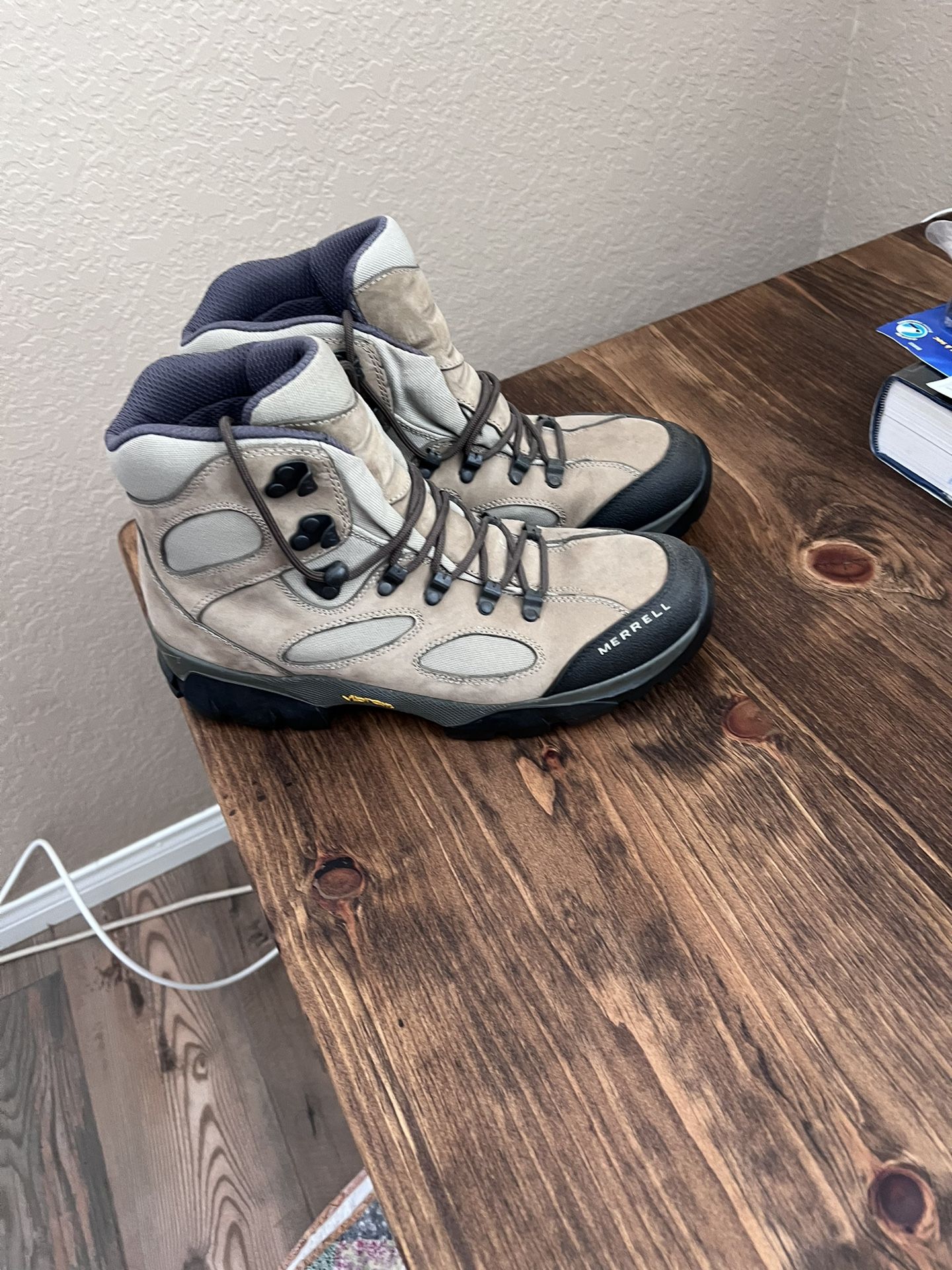 Merrell Sawtooth Navy SEAL boots. Men’s Size 11