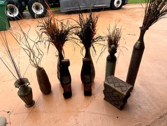 decorative vase set with dried branches