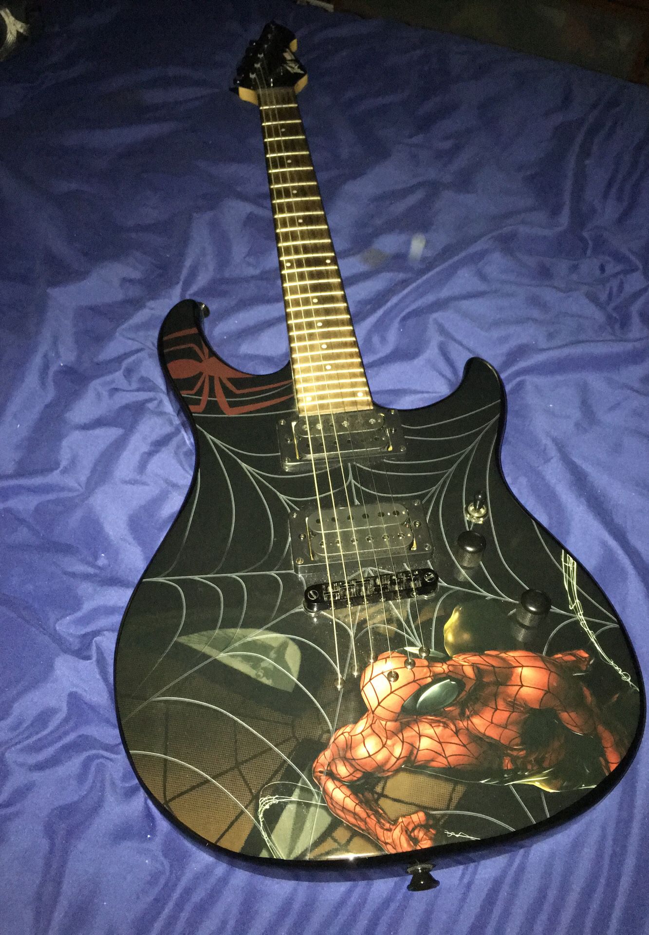 Electric guitar Peavey Predator Marvel edition Spider-man