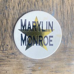 Marilyn Monroe Pog milk cap