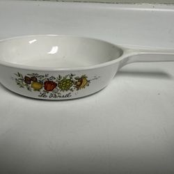 Vintage Corning Ware Le Persil (parsley) Spice of Life 6-1/2" ceramic skillet-saucepan, Model P83-B, without lid. 
