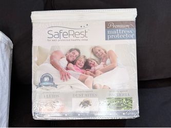NEW  Premium Mattress protector