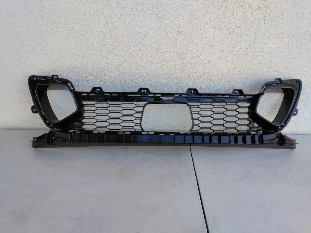 2020-2021-2022-2023-2024 BMW 2 SERIES F4 FRONT LOWER GRILLE OEM USED