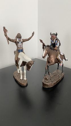 Pair of “Deliverance” Native Warrior Figurines – Chuck Ren