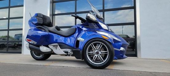 2012 Can-Am Spyder Rt S