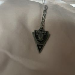 Raiders Necklace 