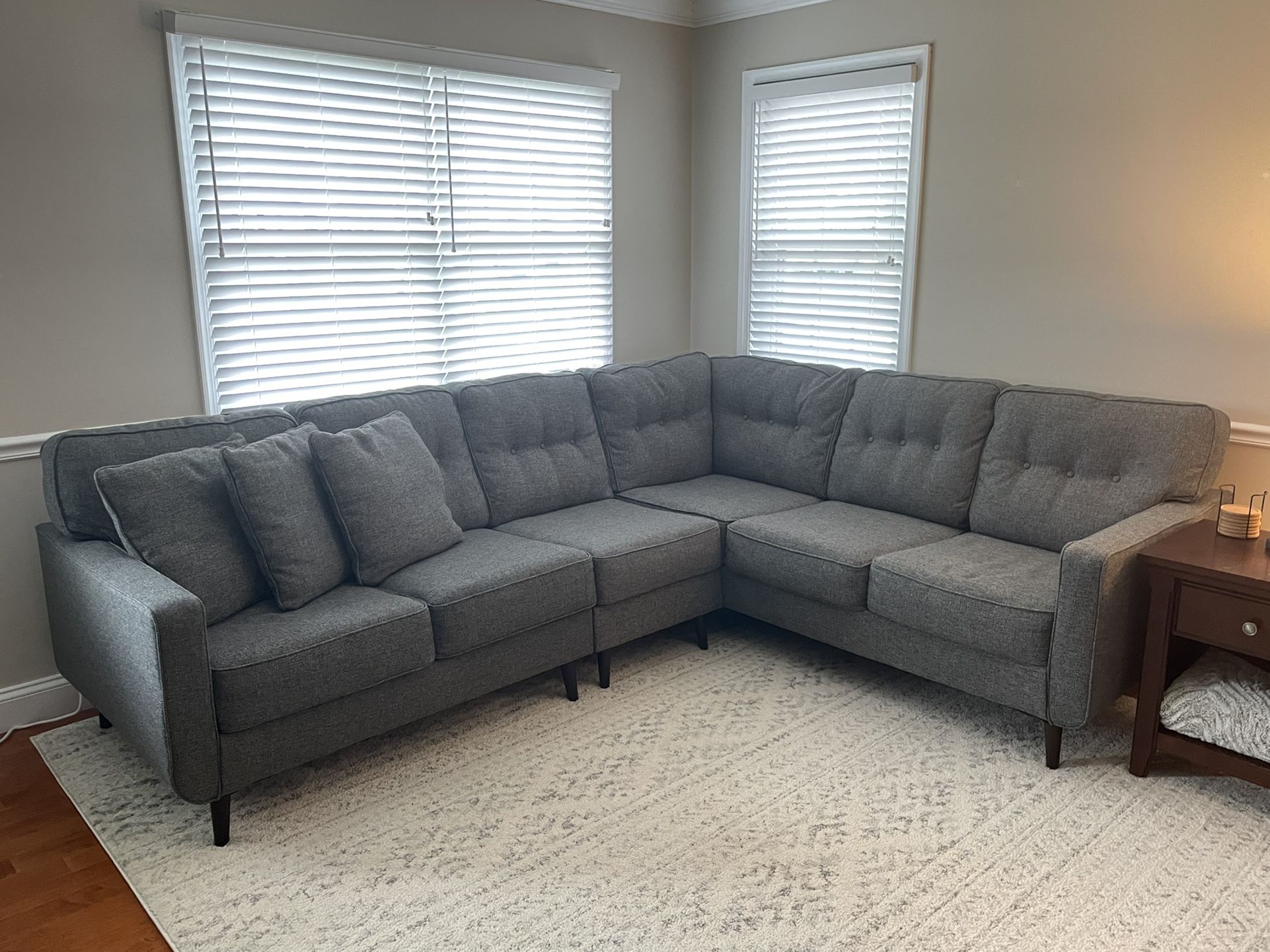 Zardoni 3 Piece Sectional ( Ashley Furniture)