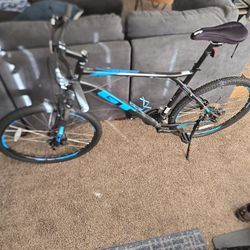 GT Aggressor Pro Mountain Bike XL Size