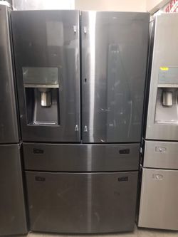Refrigerator 4 door brand Samsung
