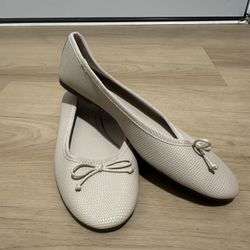 Women’s Flats 