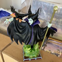 Grand Jester Maleficent Figurine Disney