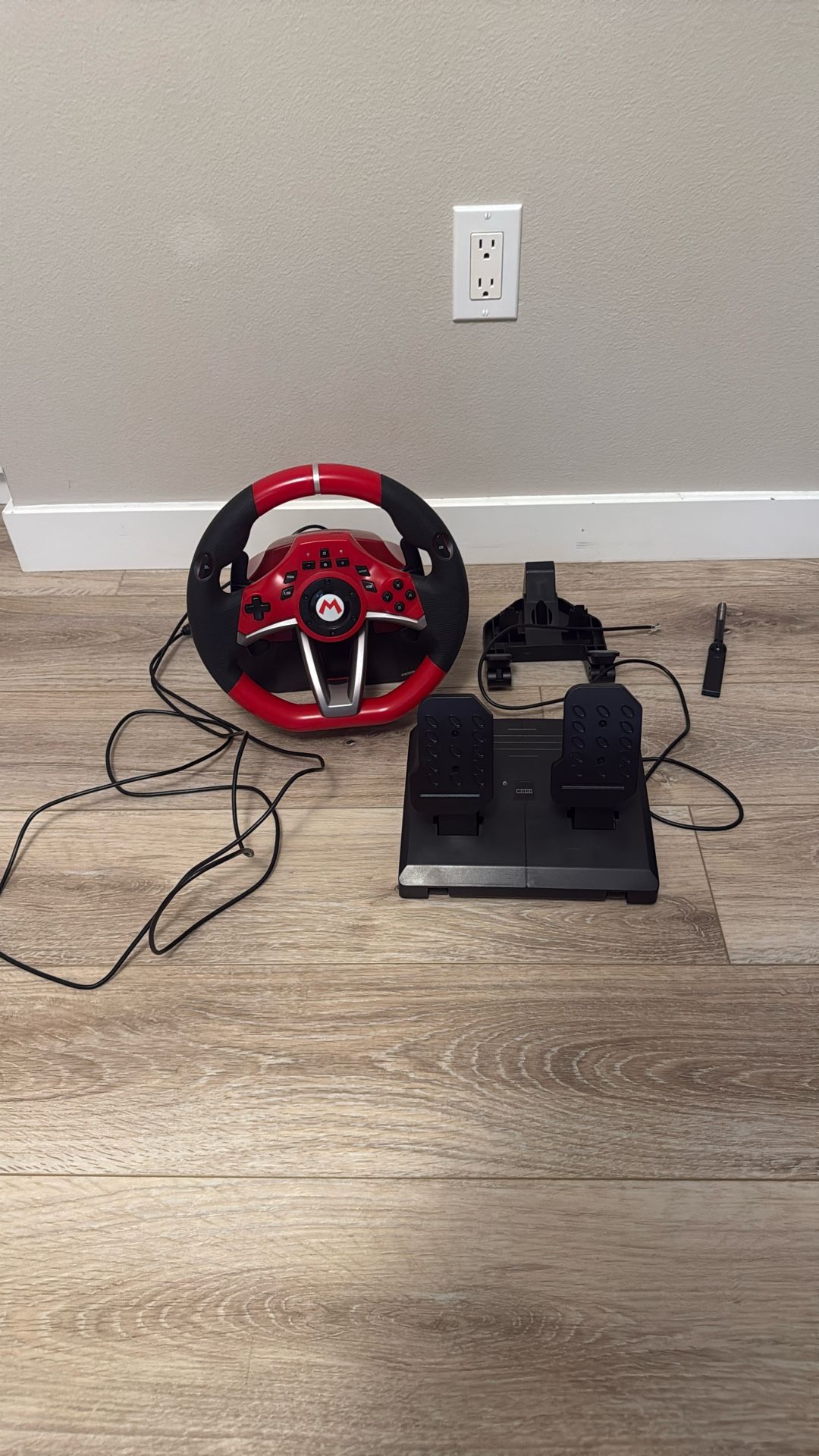 Nintendo Switch Mario Kart Racing Wheel Pro Deluxe By HORI