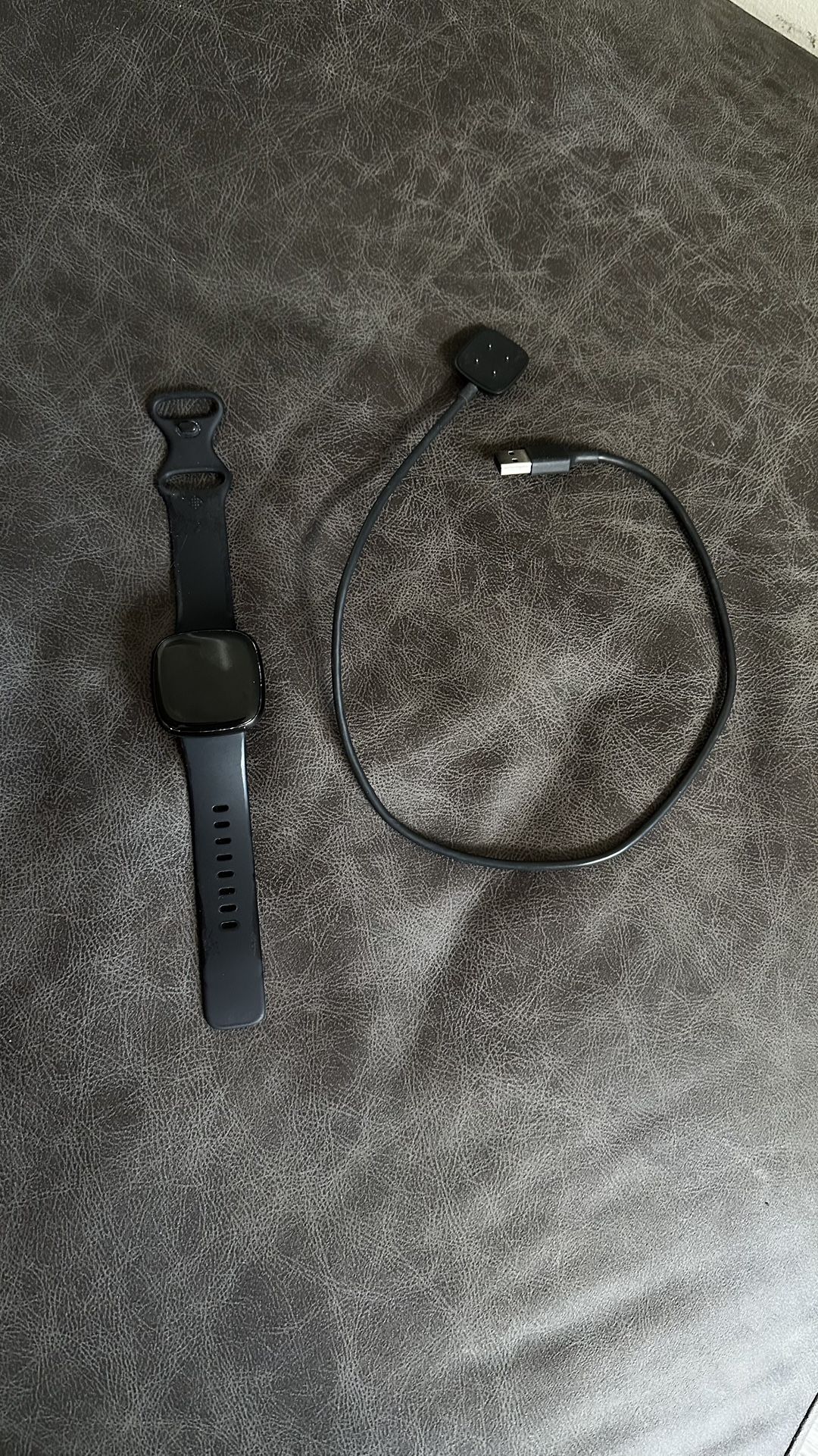 Versa 2 With Charger