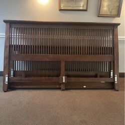 King Size Bed Frame In Great Condition Solid Wood Oak 