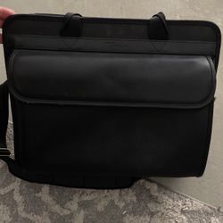 Targus Leather/Nylon Laptop Travel Case