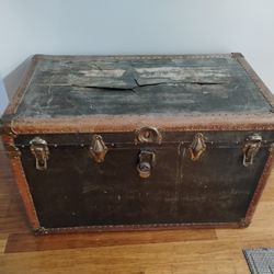 Vintage Steamer Trunk
