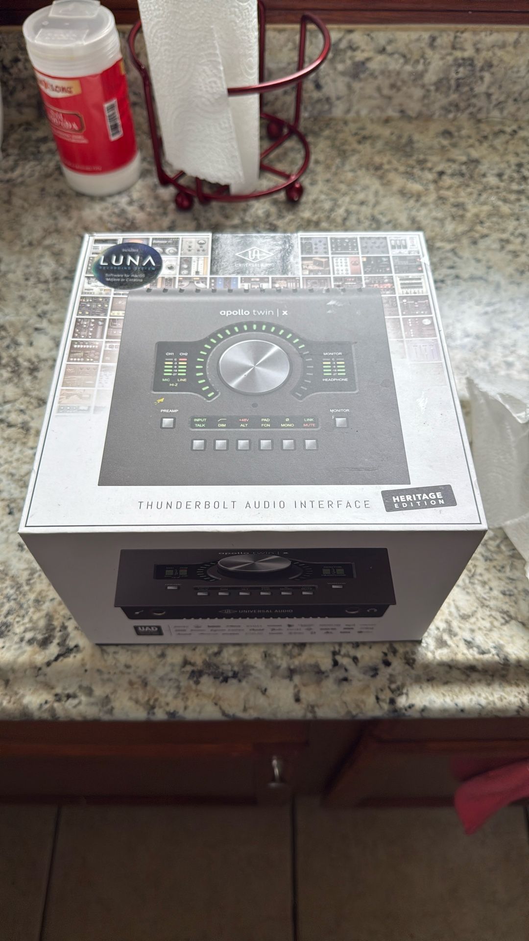 Apollo Twin X Thunderbolt Audio Interface (Heritage Edition)