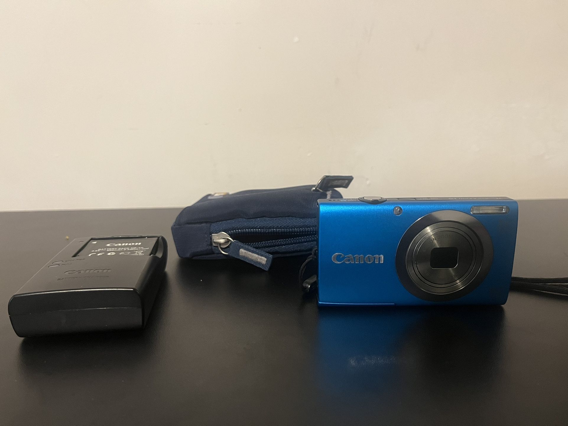 CANON POWERSHOT A2300 HD CAMERA GREAT CONDITION