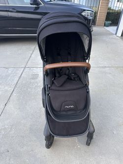 NUNA DEMI GROW STROLLER