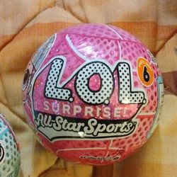 LoL Surprise All Star Sports  Series 6 Pink or Blue / LoL Surprise Boys Blue Series 5