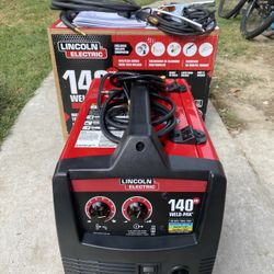 Weld-Pak 140 Amp MIG and Flux-Core Wire Feed Welder, 115V, Aluminum Welder with Spool Gun sold separ