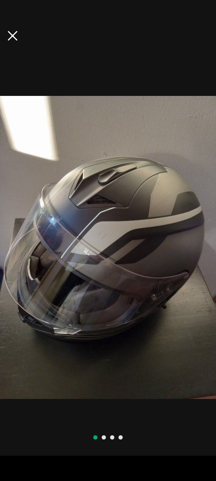 🔥 ONLY $100!! EX COND MED BLK BILT HELMET WITH BUILT IN DROP SUN VISOR! VERY CLEAN &WELL VENTED🔥
