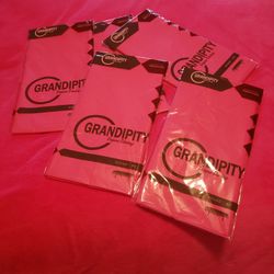 Pink Round Table Cloths. 🆕