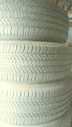 Toyota Weells And Tires. 255 70 R18