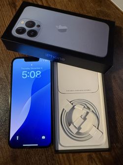 iPhone 13 Pro 256GB Sierra Blue Unlocked Model A2483 w/ AppleCare+ Coverage Original box & new cable. New Battery!!