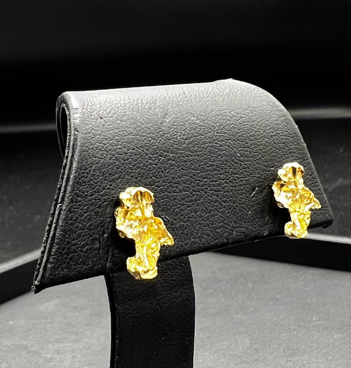 14k Solid Yellow Gold Nugget Stud Earrings 1.5 grams