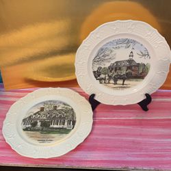 Vintage Williamsburg, VA Collector Plates.     Pair.       Mint.       ON SALE NOW 