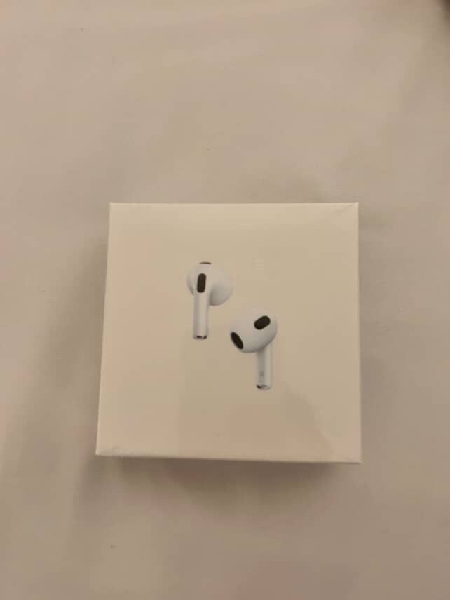 AirPods 4th Gen