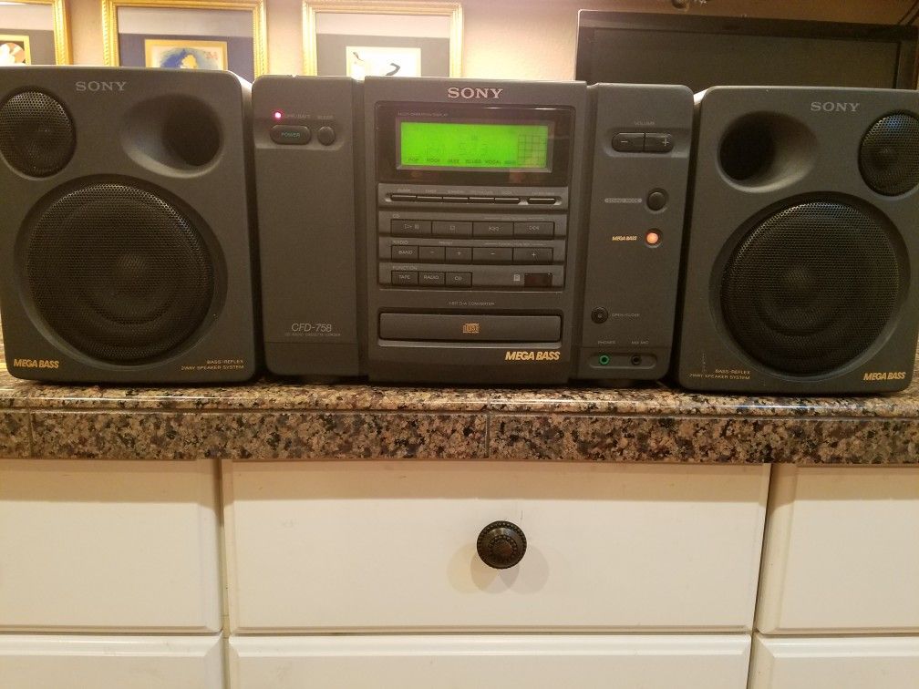 Sony CFD-758 CD Radio Cassette-Corder Boombox