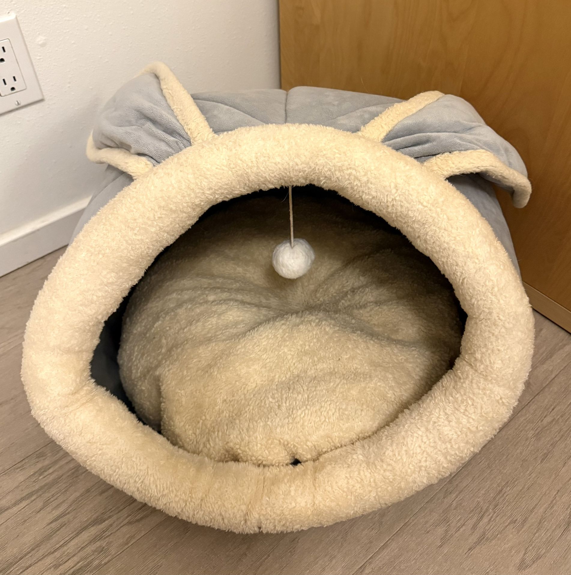 CAT CAVE-PET BED-LARGE COZY PLUSH-RABBIT EARS
