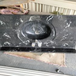 Restroom Sink With 2 Side Backsplashes