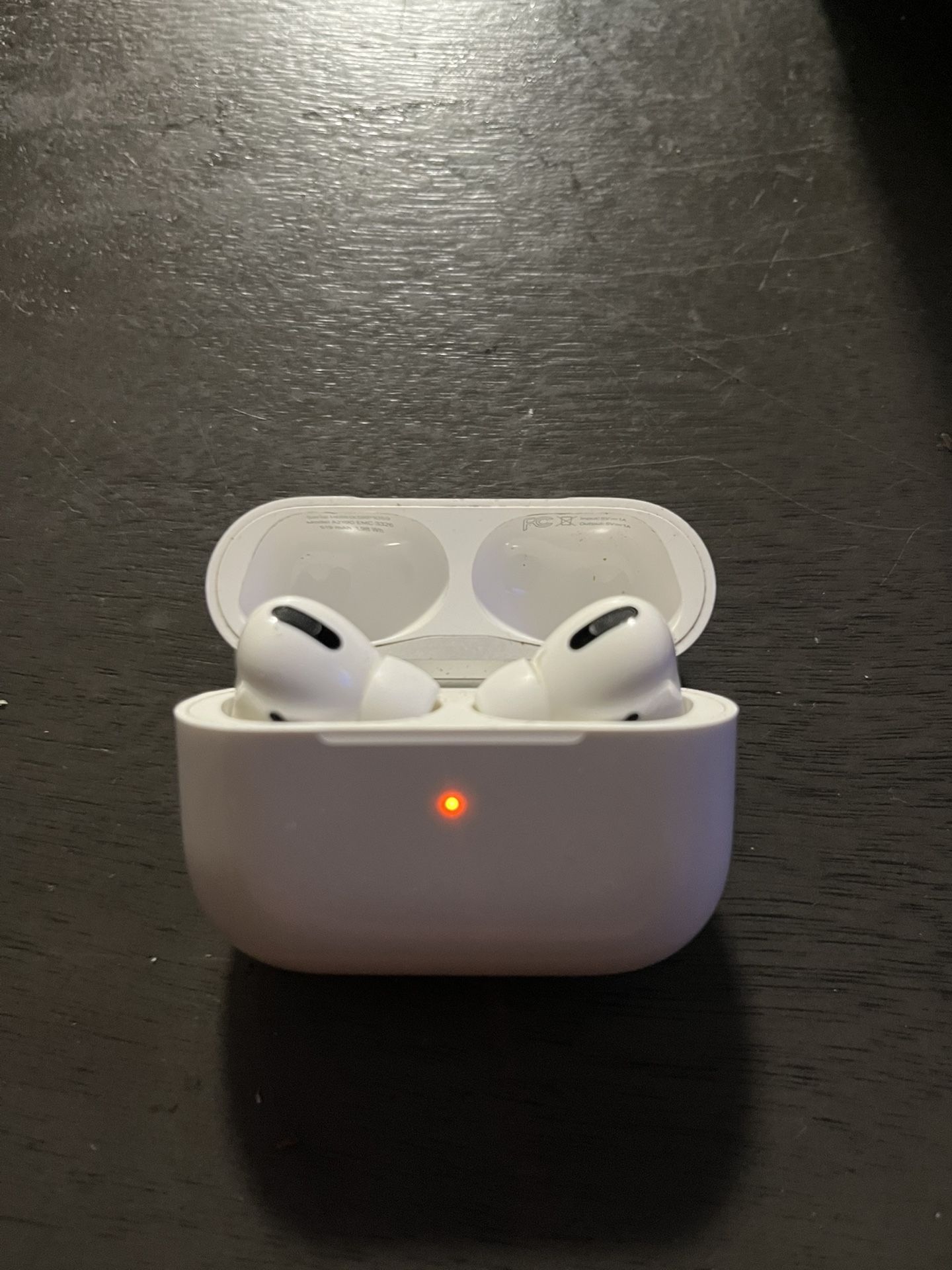 Apple AirPods Pro 1st Gen