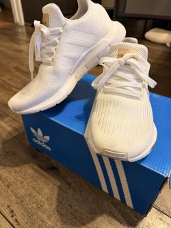Adidas Swift Run