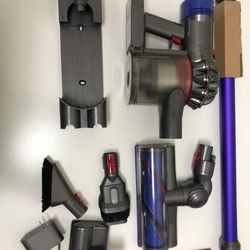 dyson v8 vacuum brand new 