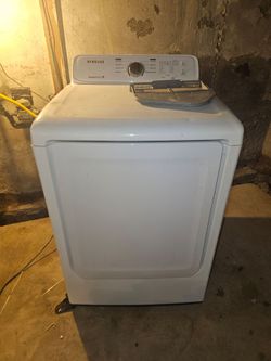 Awesome high efficiency gas dryer by samsung for less than $100! Grab and go today !!