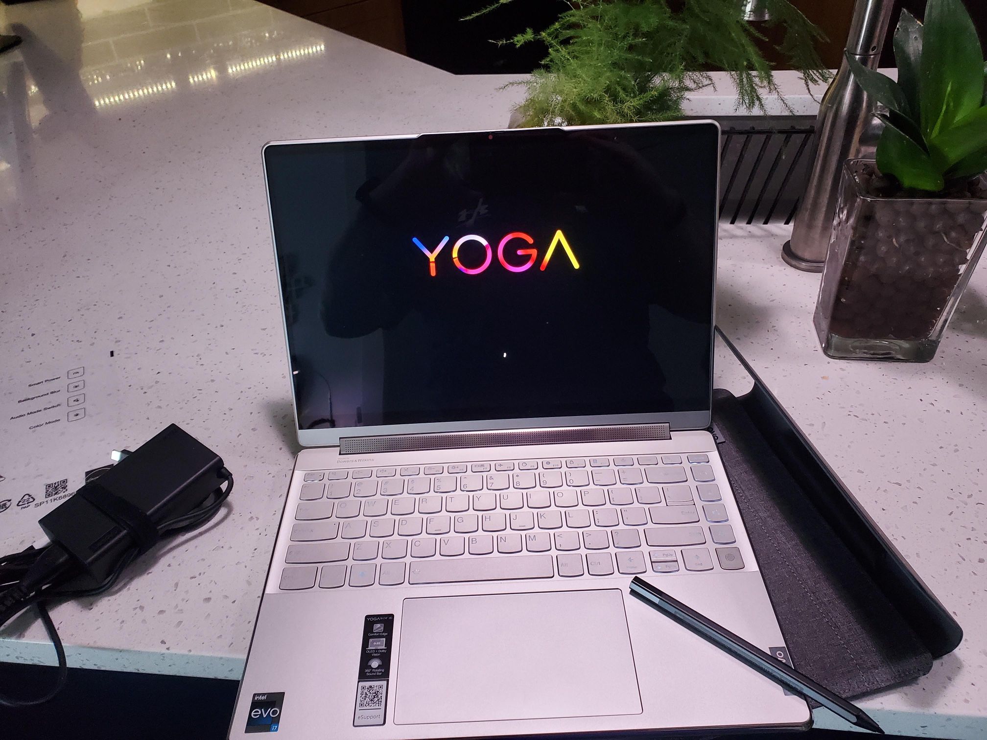 Lenovo Yoga 9i 14" 2.8K OLED Touch Laptop