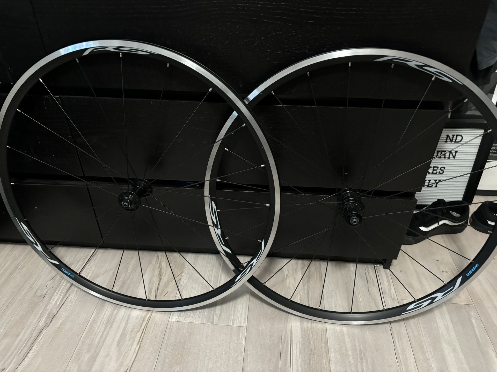Shimano Tiagra WH-RS100 Wheelset